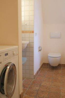 Gäste-WC mit Wasch-Trockner
