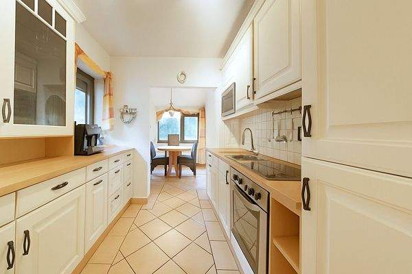 Küche und Essbereich