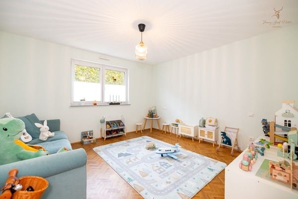 Kinderzimmer EG