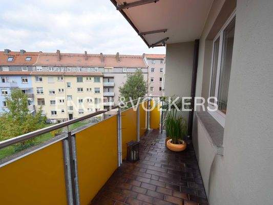 Balkon nach hinten raus