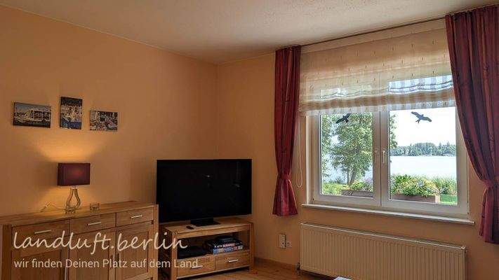 Wohnzimmer im kleinen Wohnhaus.jpg