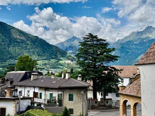 Aussicht Richtung Berge - vista sulle montagne circostanti