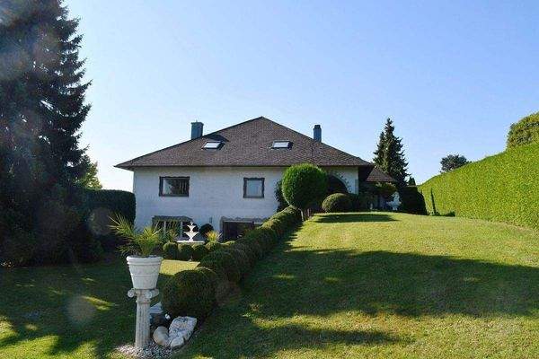 Hausansicht Gartenseite.JPG