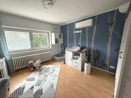 ....Kinderzimmer mit Klimaanlage