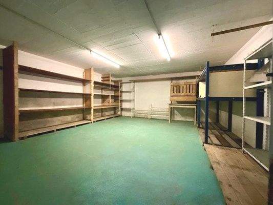 unterkellerte Garage