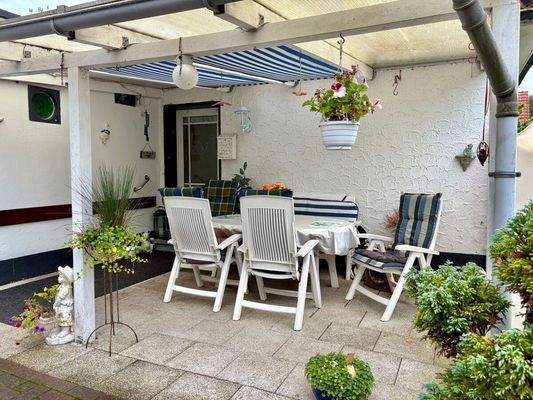 überdachte Terrasse