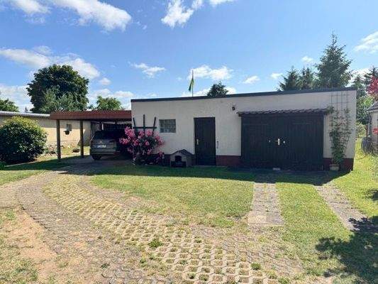 Garage + Carport.jpeg