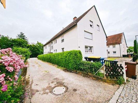 Außenansicht Einfahrt