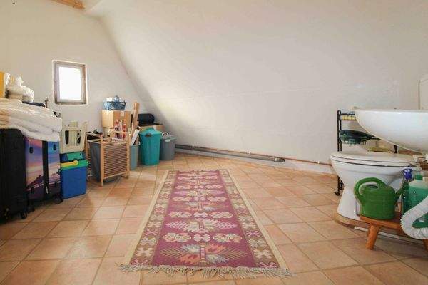 Bad DG (Anschlüsse vorhanden)