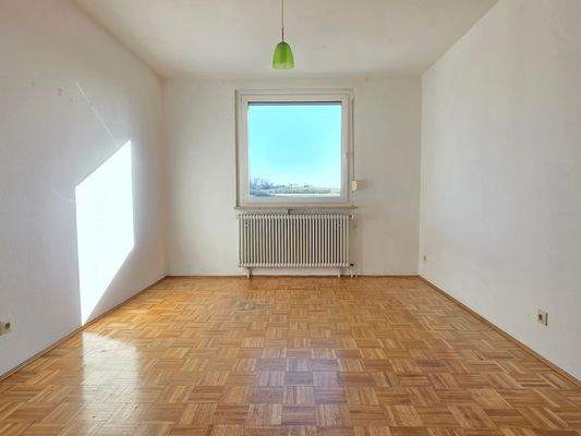 Arbeits- bzw. Kinderzimmer