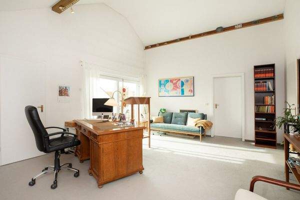 Wohnzimmer ELW mit Balkon (I)