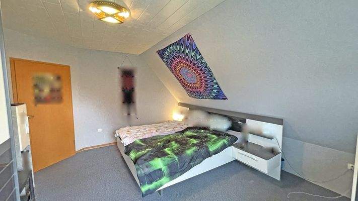 DG Schlafzimmer mit Balkon