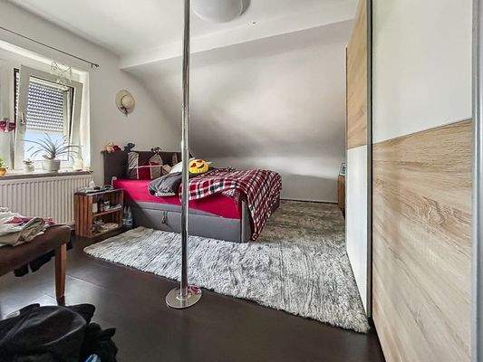 DG links Wohnung 3 Schlafen