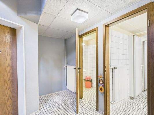 CAM01708G0-PR0084-STILL001