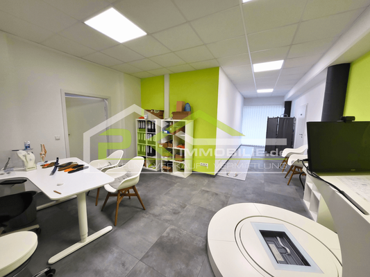 Behandlungsraum 2 - Geschäft