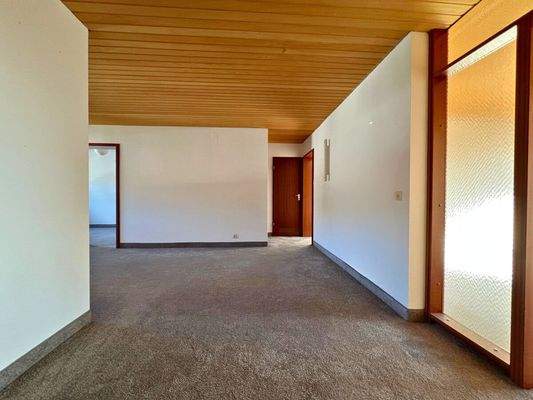 Flur Blick zum Eingang