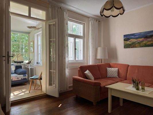 Wohnzimmer mit Veranda