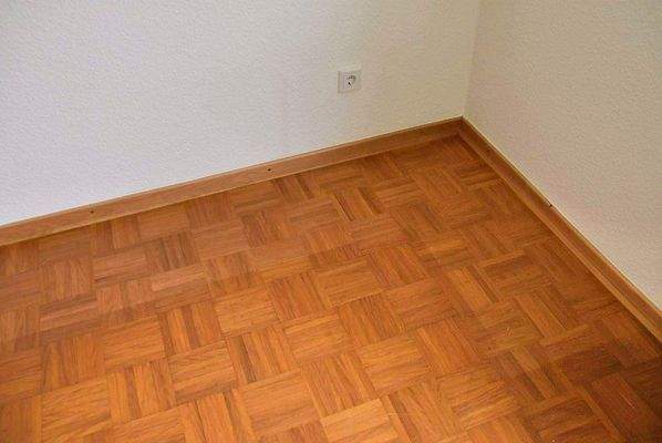 Kaulbachstr. Parkettboden Ecke.jpg