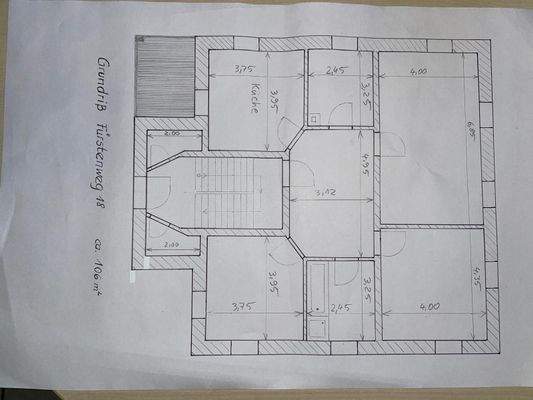 Grundriss mit Maßen_v. ET erhalten.jpg