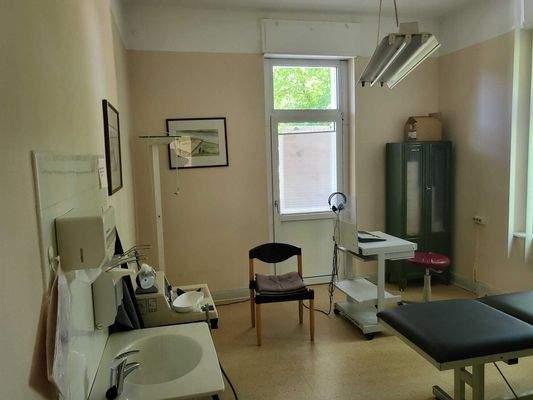 Behandlungszimmer_2_EG