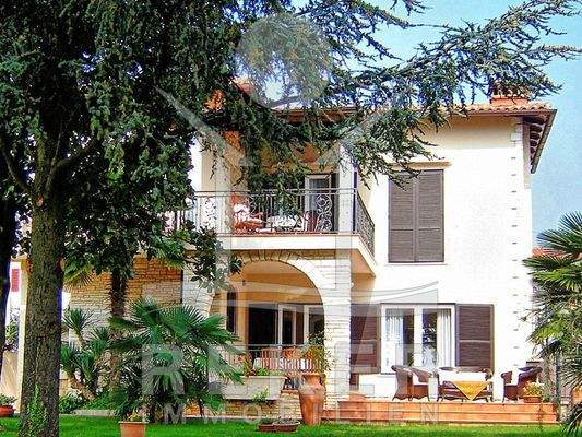 Die beeindruckende Villa erfüllt höchste Ansprüche