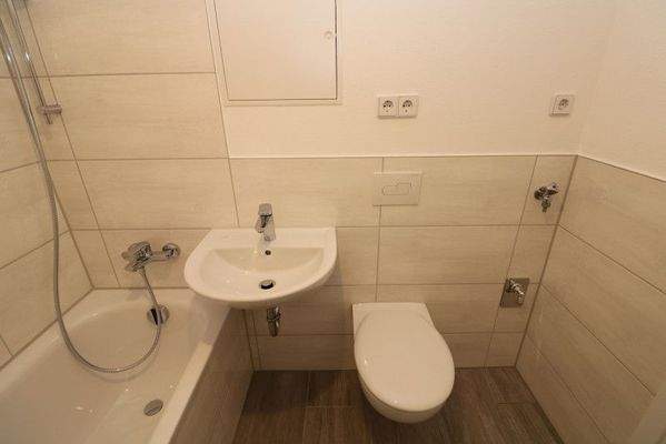 Beispiel Bad mit Wanne