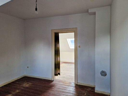 zum Durchgangszimmer