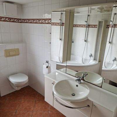 Waschtischanlage Bad.jpg