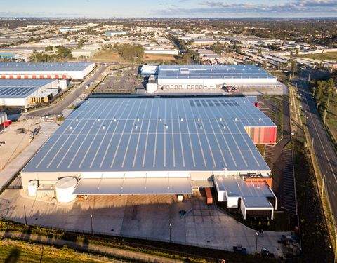 Adelsdorf Halle, Adelsdorf Hallenfläche