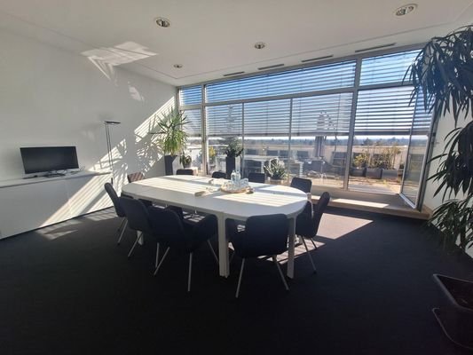 Büro 2.jpg
