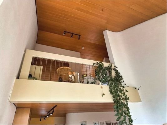 Galerie Wohnung DG links