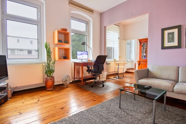 Wohn- und Schlafzimmer