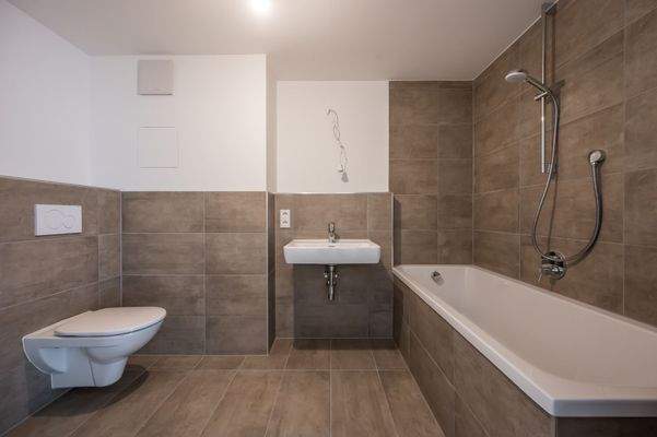 Badezimmer mit Wanne