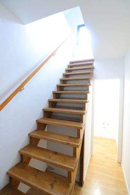 Treppe zu  3. OG ( Maisonette)