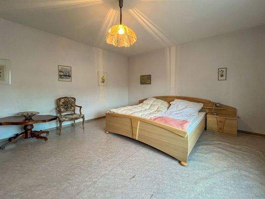 Schlafzimmer UG