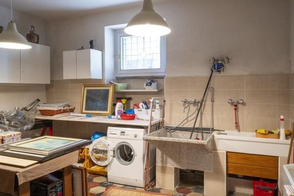 Waschküche-Werkstatt Loundry Room)