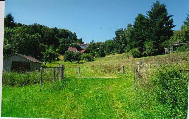 Einfahrt zum Baugrundstück