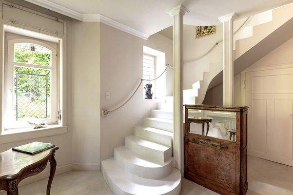 Treppe zum Hochparterre