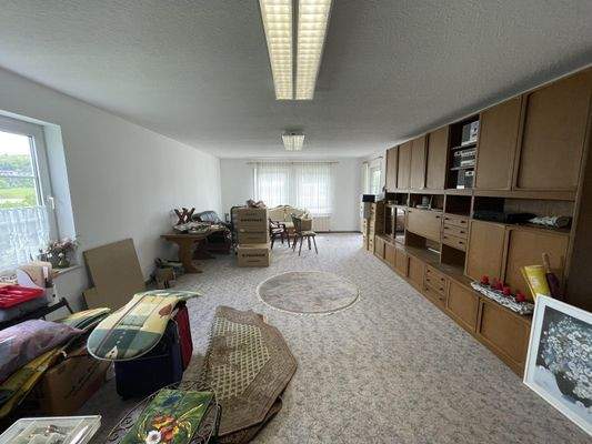 Zimmer (mit ehm. Poolgrube)