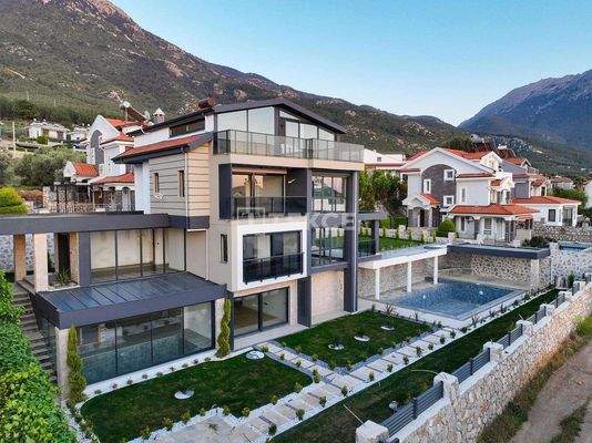 4-Bedroom Villa with Rich Features in Muğla Fethiye