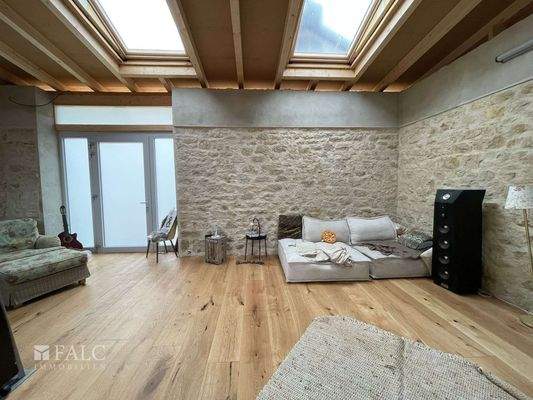 Wohnzimmer eingerichtet