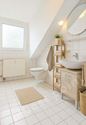 7 Bad rechte Seite KI bearbeitet