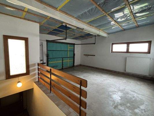 Linke DHH - EG - Garage 1+ Kellereingang