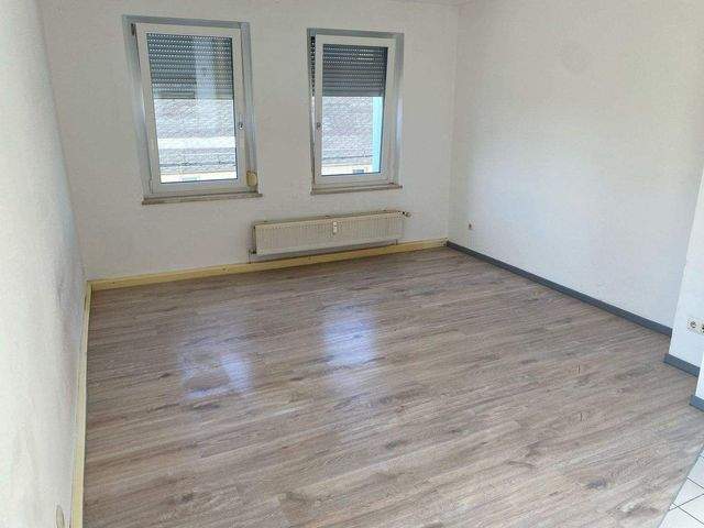 Sonnige 1-Zimmer-Wohnung mit Einbauküche in Ponitz - Photo 3