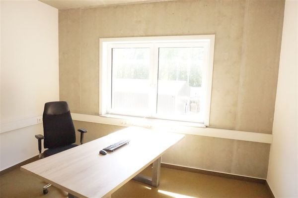 Büro II Bild III