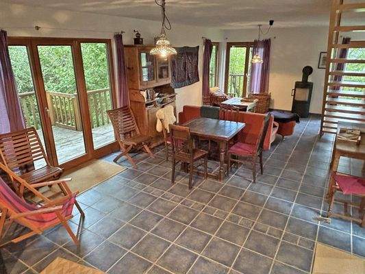 Wohn- und Essbereich mit Terrasse