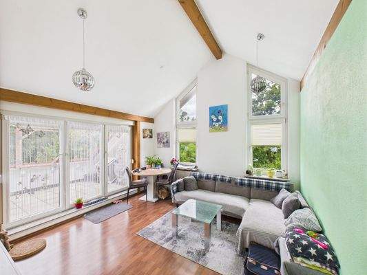 Wohnzimmer (DG rechts)