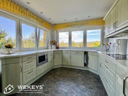 Küche mit Rundumaussicht