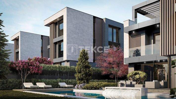 Villas in a Complex with Spacious Private Garden in Ankara, İncek