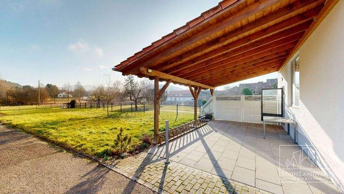 Überdachte Terrasse